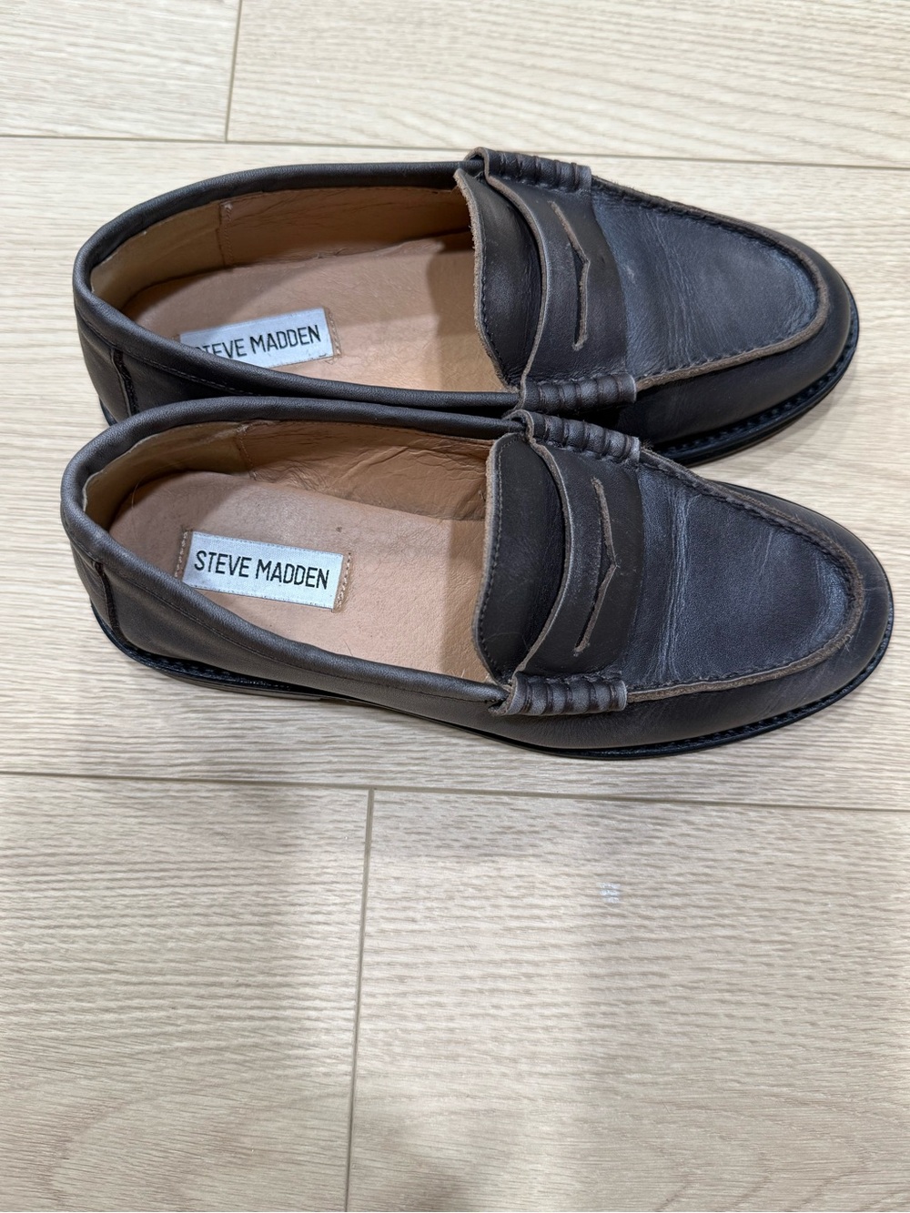 Steve Madden Dark Gray Leather Penny Loafers Women’s 6.5